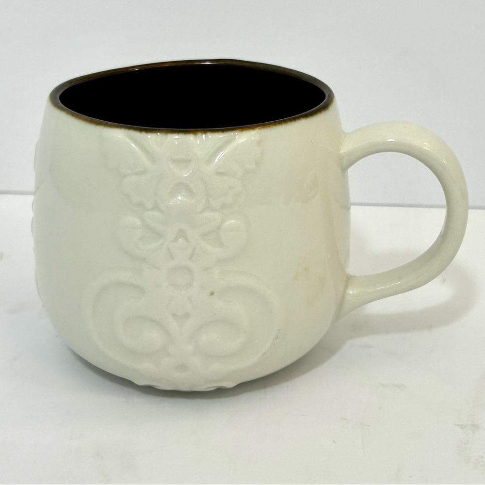 Starbucks 2013 Casi Cielo Coffee Mug White Embossed Floral Bronze 12 oz cup